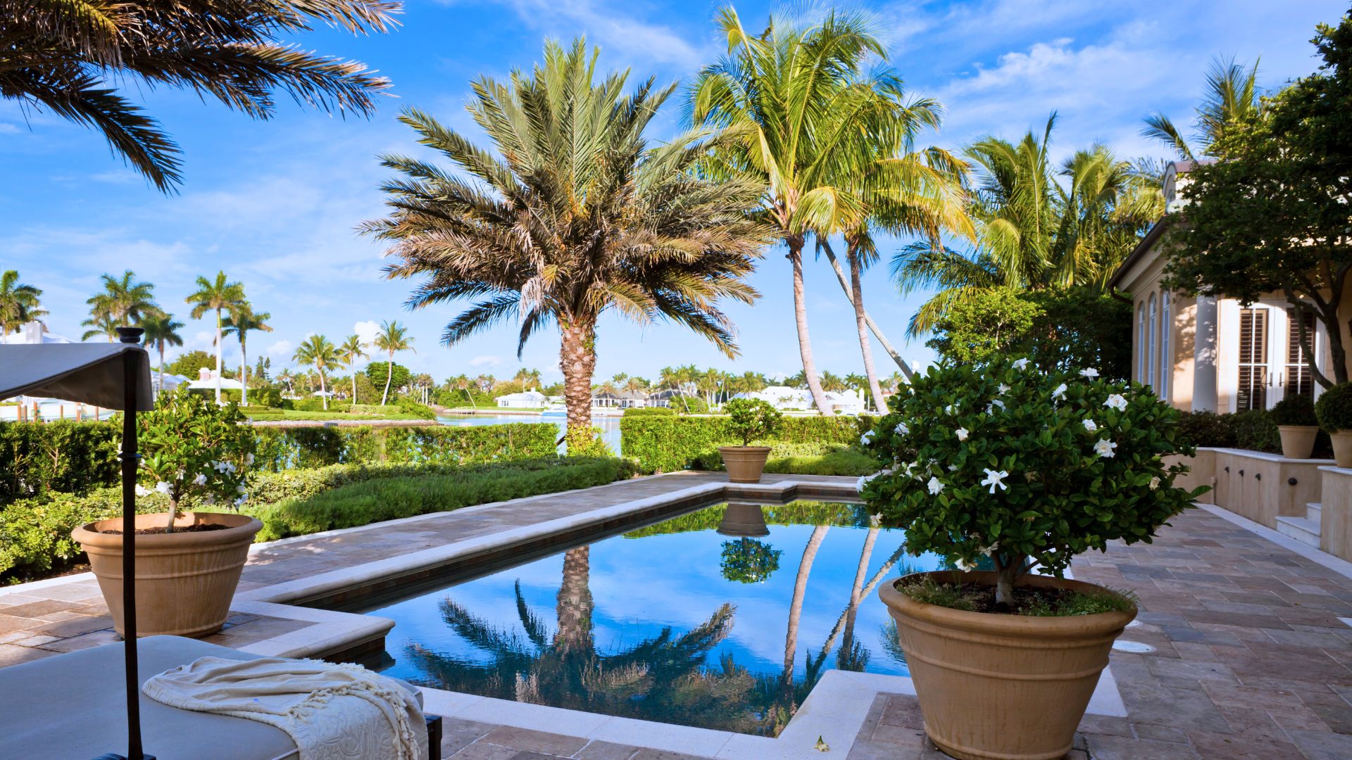 6 Considerations For Buying a Home with a Pool