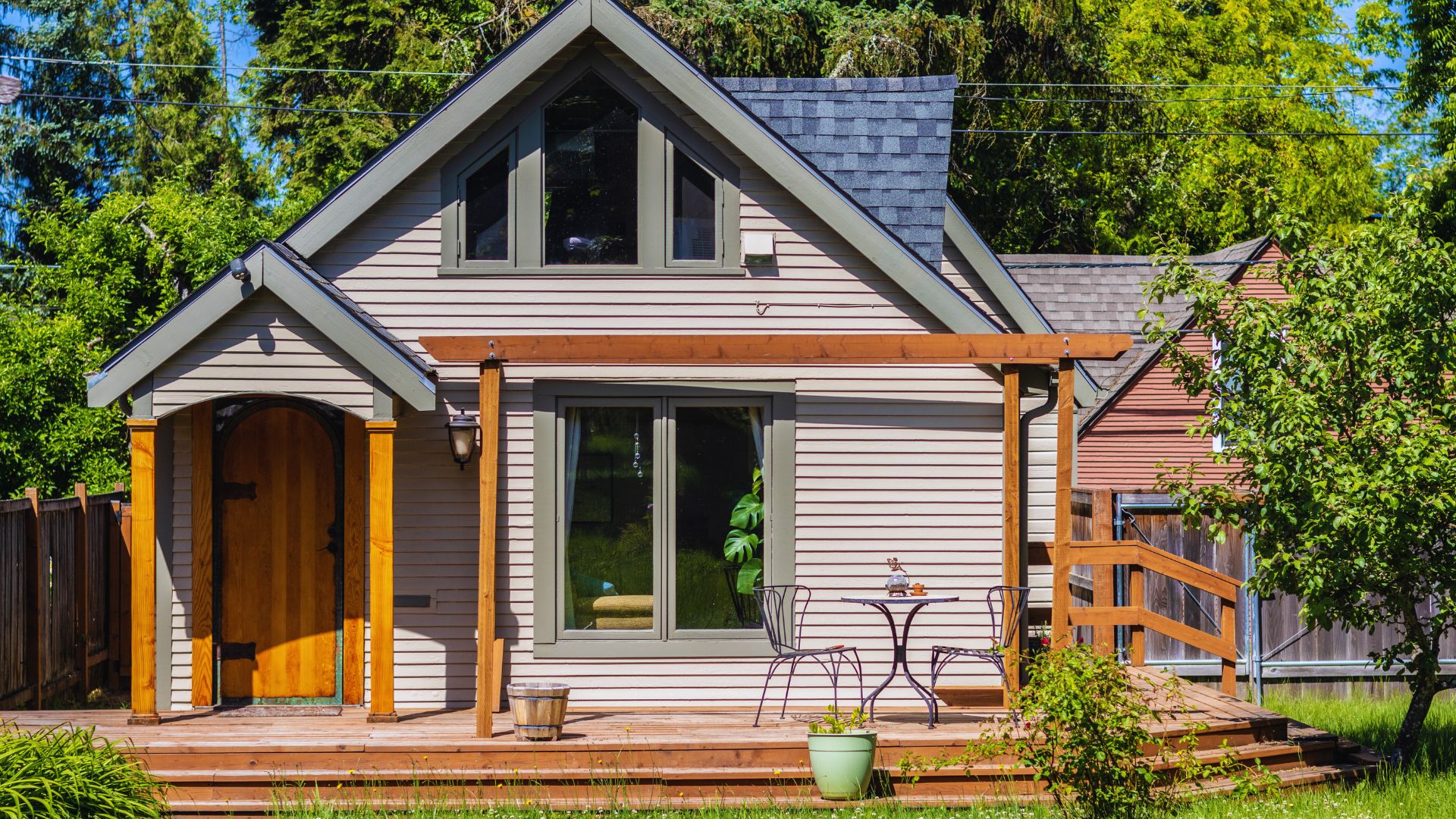 How to Make a Small House Look Bigger Before Selling