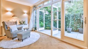 Final house walkthrough before closing